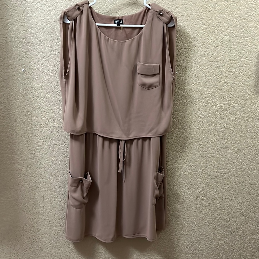 Taupe dress